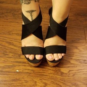 Justfab platform strap shoes